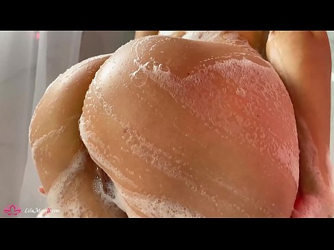 ❤️ Brunetka masturbira pičko z vibratorjem do intenzivnega orgazma pod tušem ❌ Pravi pornič na sl.xxxpornolive.ru ❤