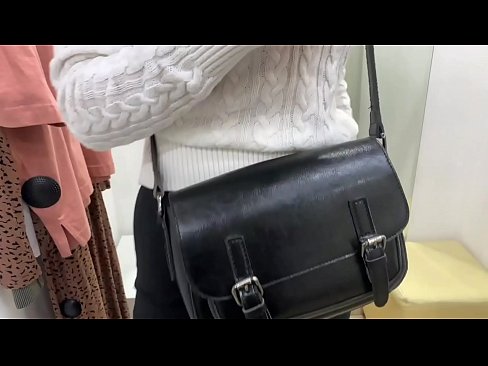 ❤️ Javna masturbacija mlade kurbe FeralBerry z dildom v garderobi ❌ Pravi pornič na sl.xxxpornolive.ru ❤